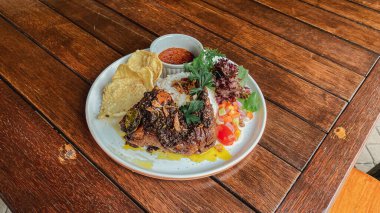 Kızarmış balığın mutfak fotoğrafı.