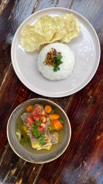 Lezzetli Asya yemeklerinin yakın görüntüsü