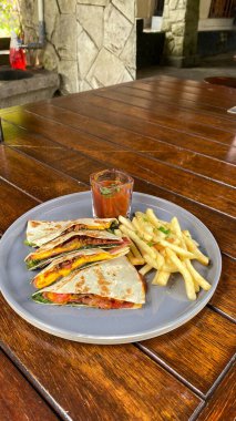 Parktaki lezzetli yemekler.