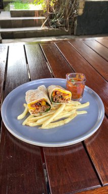 Bir yemeğin mutfak fotoğrafı.