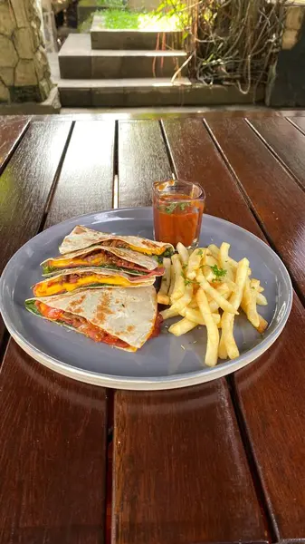 Bir yemeğin mutfak fotoğrafı.