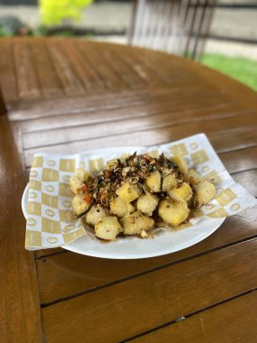 Baharatlı ızgara tavuk