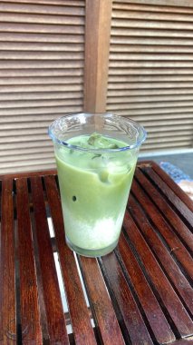 yeşil çay ve dondurma