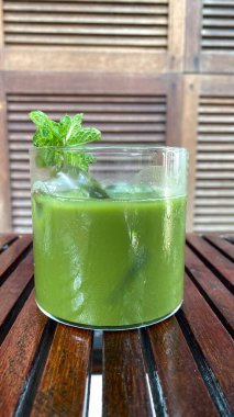 Yeşil smoothie 'yi kapat