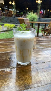 Lezzetli Asya yemeklerinin yakın görüntüsü