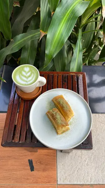 Lezzetli yiyeceklere yakın.