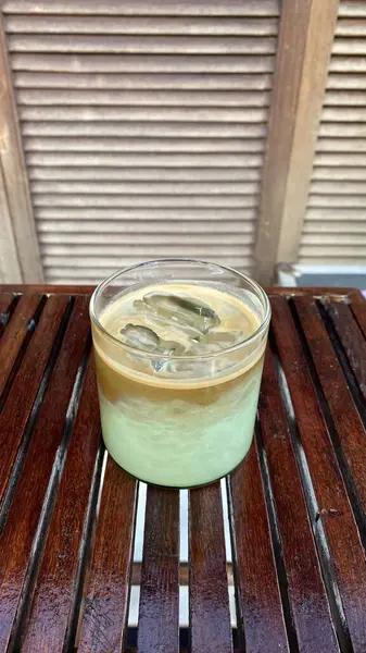 limonlu yeşil kahve fincanı