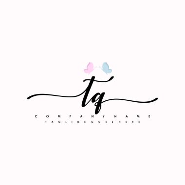TQ harfi zarif ve sofistike el yazısı logo vektörü