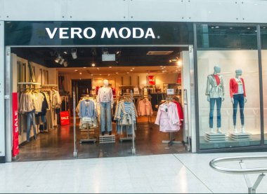 Dublin İrlanda 'daki vero moda mağazası