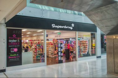 Dublin İrlanda 'da süperuyuşturucu deposu