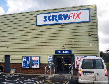 Dublin İrlanda 'daki Screwfix Hırdavat Dükkanı
