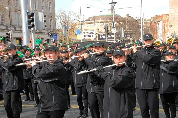 Dublin İrlanda 'da Aziz Patrick Günü geçit töreni