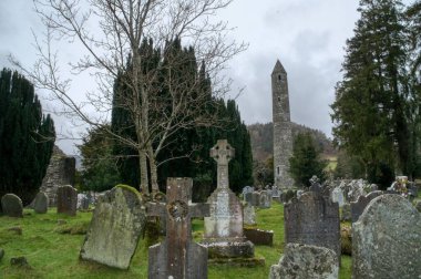 Wicklow İrlanda 'daki antik mezarlık