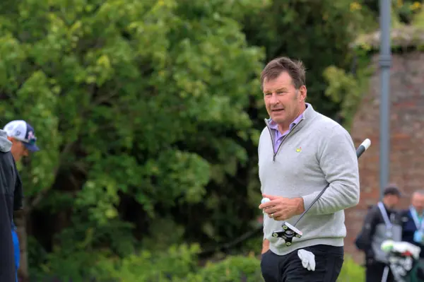 Dublin İrlanda 'daki Croke Park' ın dışındaki GAA Armagh futbol taraftarları 2024 'te İrlanda Sam MacGuire Kupası' nı kazandılar.