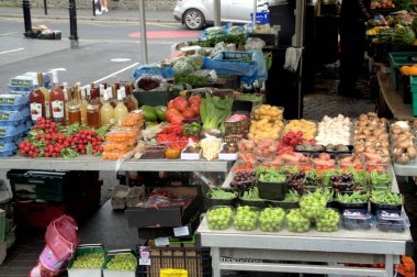 Marketteki market tezgahı