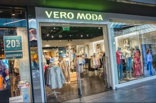 Dublin 'deki vero moda mağazası