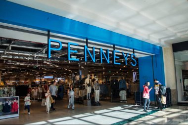 Dublin İrlanda 'da bir alışveriş merkezinde pennys mağazası