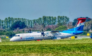 Lüks bir yolcu uçağı