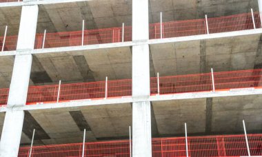 Beton bina ile soyut arkaplan