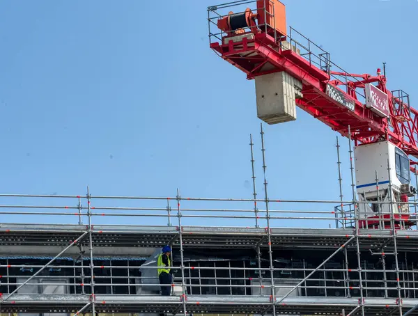 İnşaat vinci inşaat alanında.