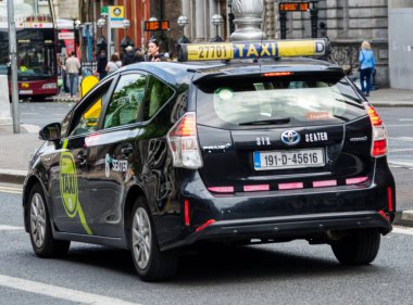 Dublin şehrinde taksiler