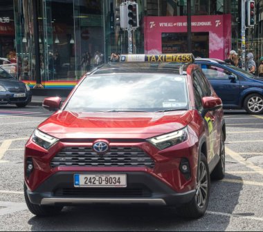 Dublin şehrinde taksiler