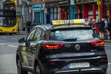 Dublin şehrinde taksiler