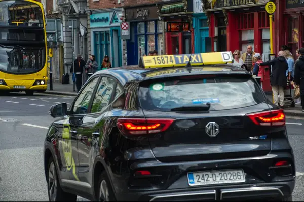 Dublin şehrinde taksiler