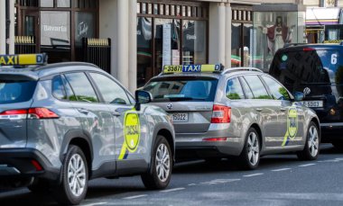 Dublin şehrinde taksiler