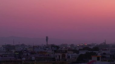 Hindistan 'da büyüleyici günbatımı manzarası. Yüksek kalite 4k görüntü