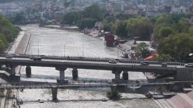 Haridwar 'daki Ganga Köprüsü. Yüksek kalite 4k görüntü