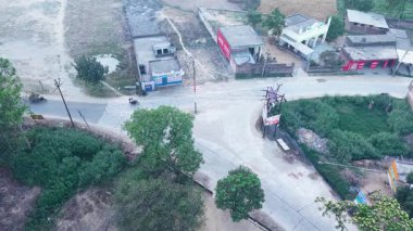 Indias Village Roads 'a bir yolculuk. Yüksek kalite 4k görüntü