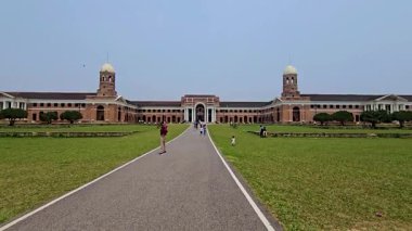 Güzel Soluyan Yürüyüşler Enstitüsü. Yüksek kalite 4k görüntü