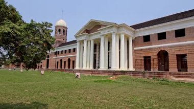 Himalaya manzaralı bir enstitü. Yüksek kalite 4k görüntü