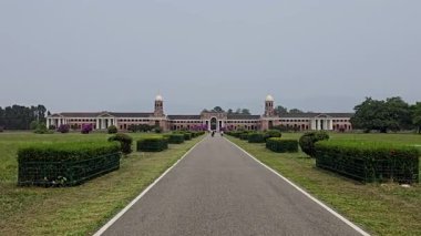 Hint Eğitim Kurumlarının Güzel Tarafı. Yüksek kalite 4k görüntü