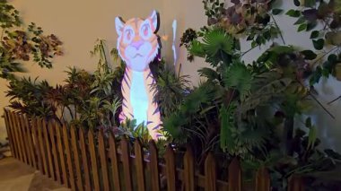 Hindistan Ormanlarında Bir Animasyon Yolculuğu. Yüksek kalite 4k görüntü