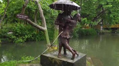 Romantik Park Heykeli. Yüksek kalite 4k görüntü