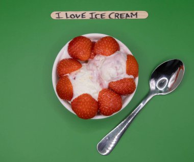 Kahvaltı İçin Mutlu Dondurmalar: Kahvaltı Günü İçin Dondurma Konsepti