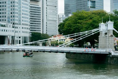 Merlin Meydanı Singapur 'da bir nehir kıyısında. 