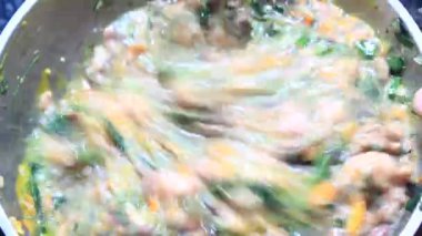 Yumurtaları kızarttım.