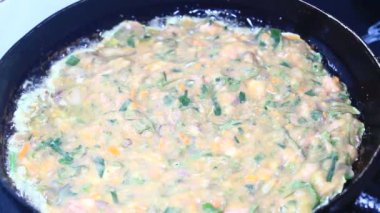 Yumurtaları kızarttım.