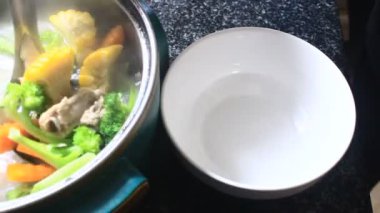 Süsleme sebze çorbası