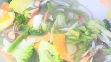 Biraz sebze kızarttım.