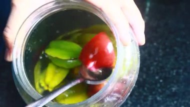 Biraz meyve şarabı yap.