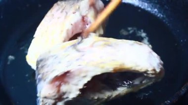 domates soslu balık