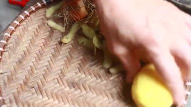 Bıçakla sebze işleme