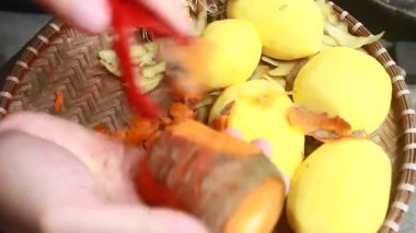 Bıçakla sebze işleme