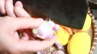 Bıçakla sebze işleme