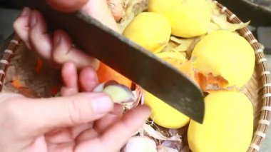 Bıçakla sebze işleme