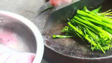 balık ve sebze sosu